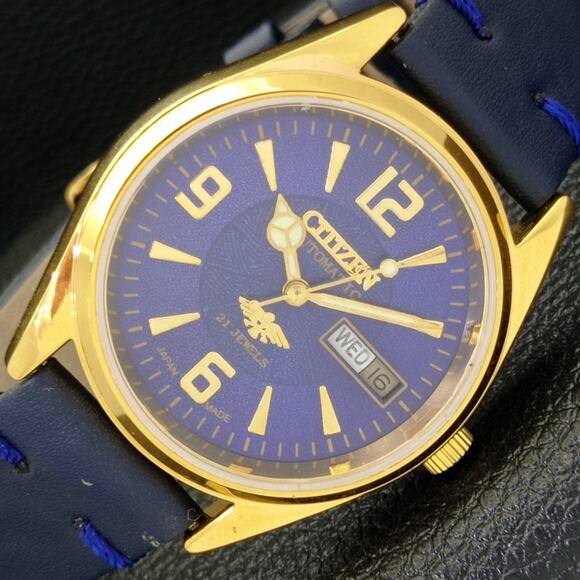Vintage 1982 Citizen Automatic Mens Gold Watch W/daydate & Blue  accents - Picture 1 of 8